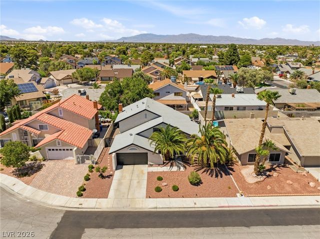 6562 Barbary Circle, Las Vegas, NV 89103