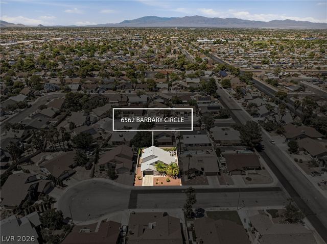 6562 Barbary Circle, Las Vegas, NV 89103