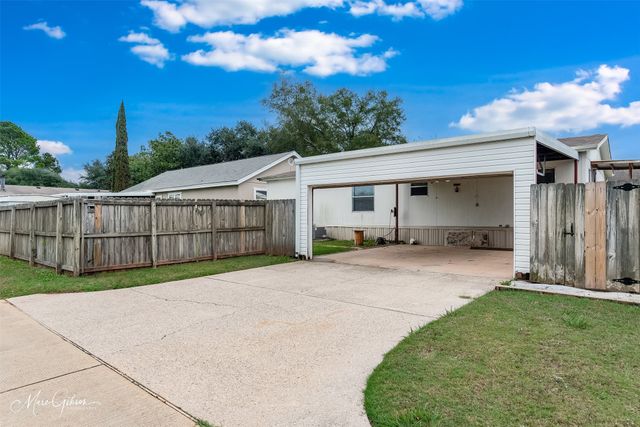 409 Glen Harbor, Bossier City, LA 71111