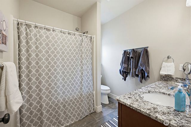 8406 James Road SW, Rochester, WA 98579