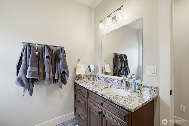 8406 James Road SW, Rochester, WA 98579