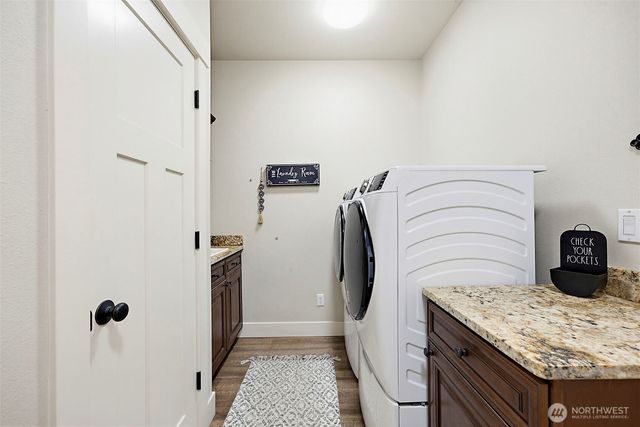 8406 James Road SW, Rochester, WA 98579