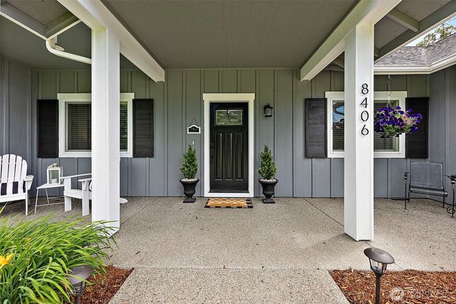8406 James Road SW, Rochester, WA 98579