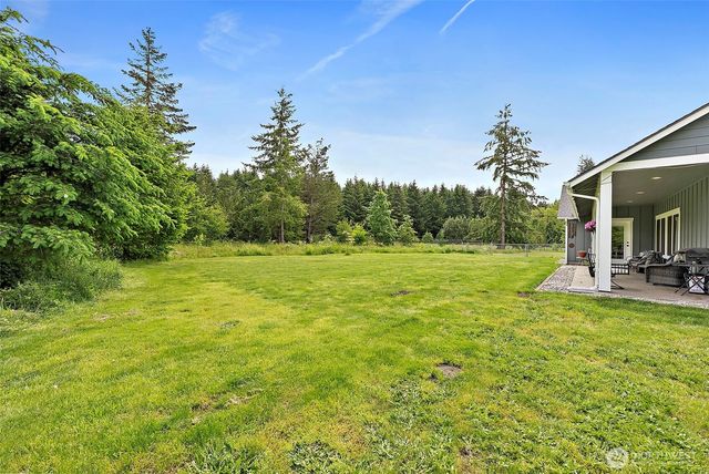 8406 James Road SW, Rochester, WA 98579