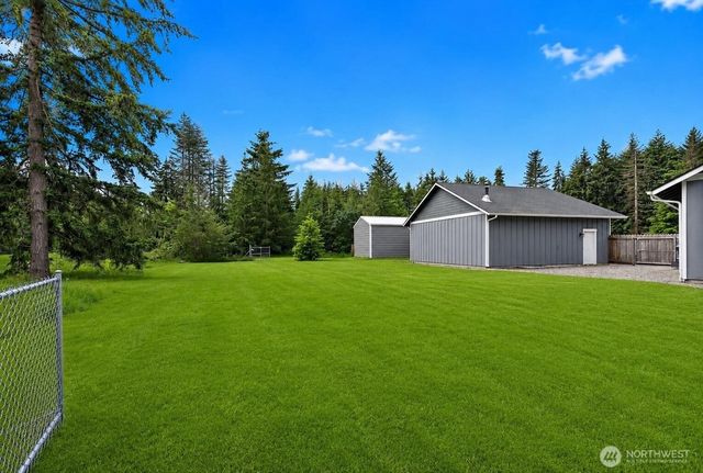 8406 James Road SW, Rochester, WA 98579