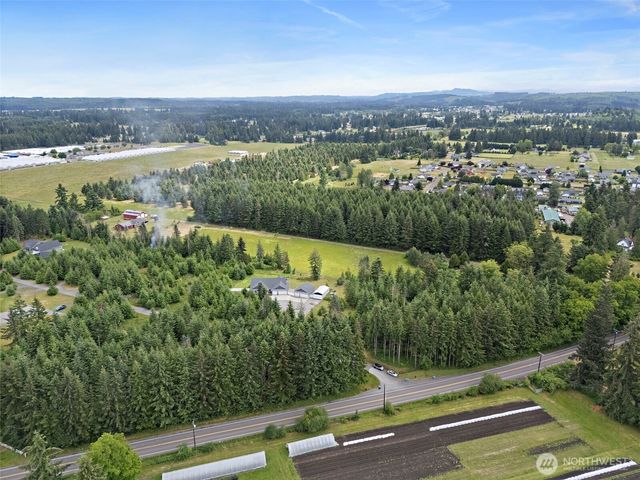 8406 James Road SW, Rochester, WA 98579
