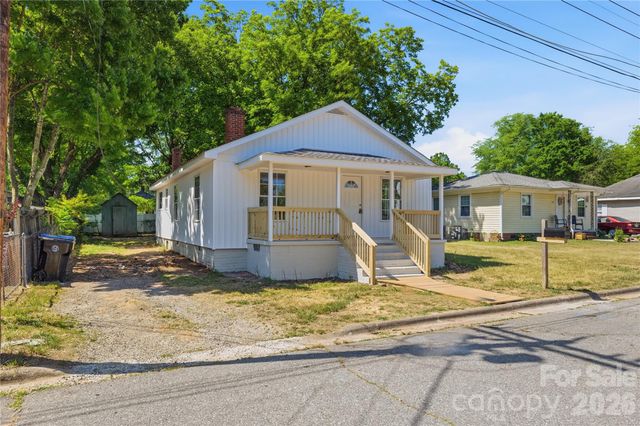 92 Spencer Avenue, Mooresville, NC 28115