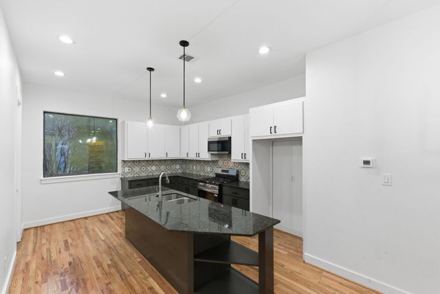 2006 Tuam Street, Houston, TX 77004