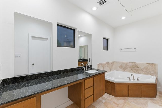 2006 Tuam Street, Houston, TX 77004