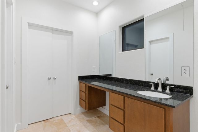 2006 Tuam Street, Houston, TX 77004