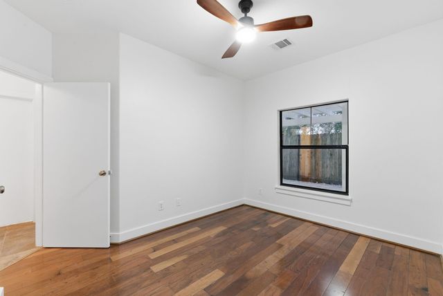 2006 Tuam Street, Houston, TX 77004