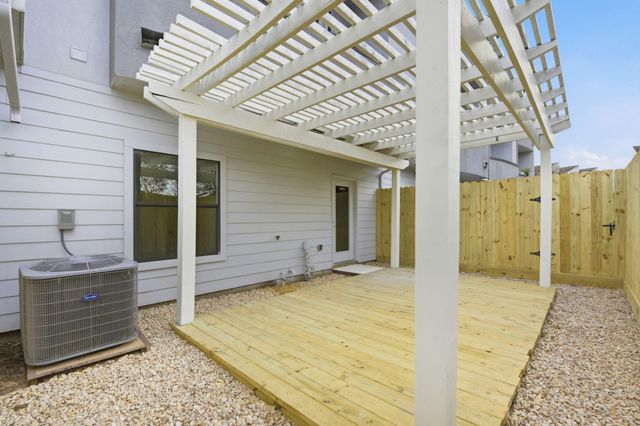 2006 Tuam Street, Houston, TX 77004