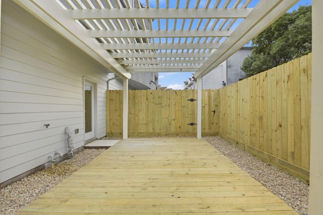 2006 Tuam Street, Houston, TX 77004