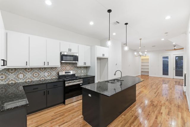 2006 Tuam Street, Houston, TX 77004