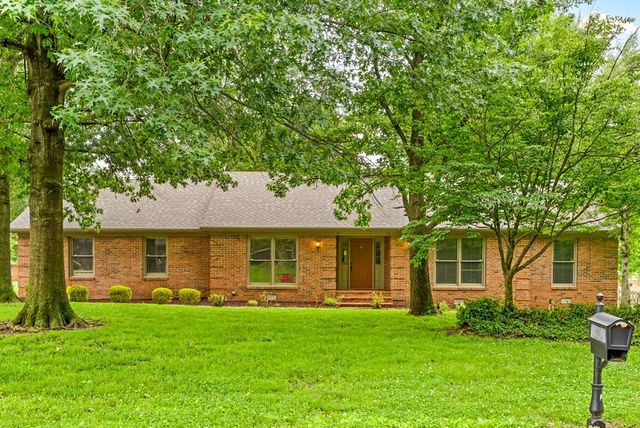 227 Crossbow Ct, Hopkinsville, KY 42240