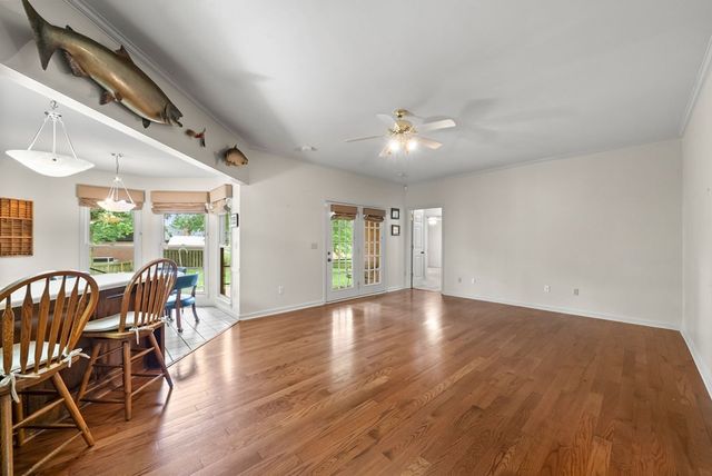 227 Crossbow Ct, Hopkinsville, KY 42240