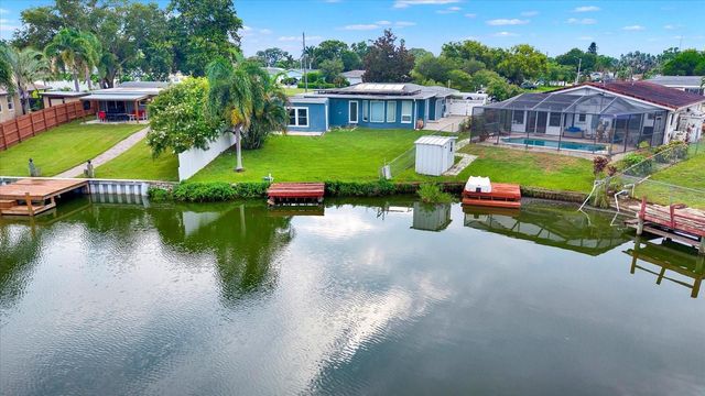 5995 BLOSSOM LAKE DRIVE, Seminole, FL 33772