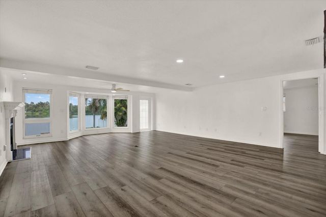 5995 BLOSSOM LAKE DRIVE, Seminole, FL 33772