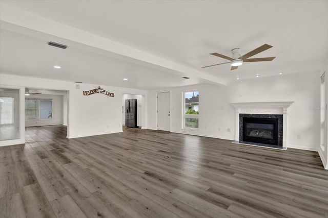 5995 BLOSSOM LAKE DRIVE, Seminole, FL 33772