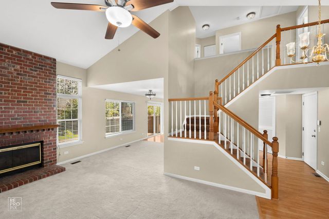 2041 Clarewood Lane 2041, Mundelein, IL 60060