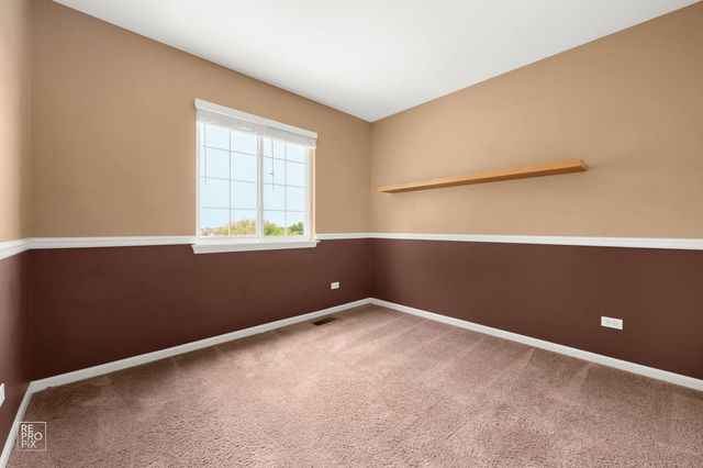 2041 Clarewood Lane 2041, Mundelein, IL 60060