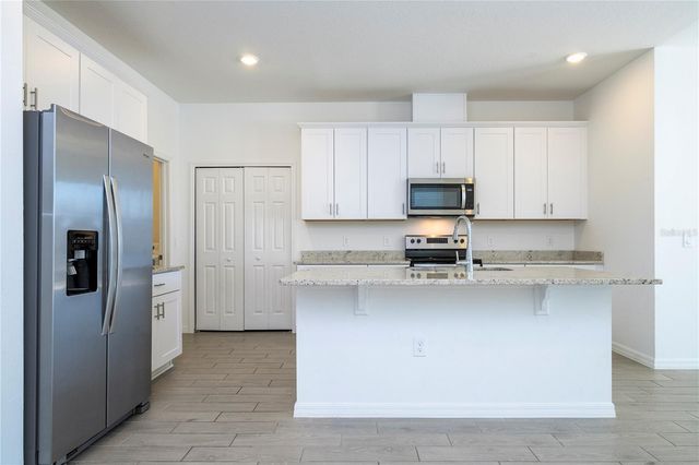 2337 TREASURE HILL STREET, Minneola, FL 34715