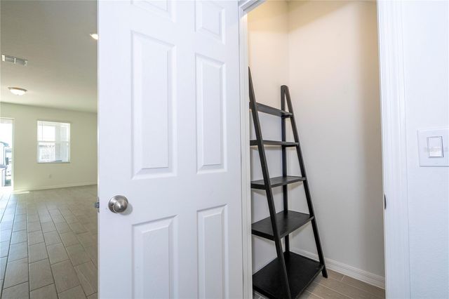 2337 TREASURE HILL STREET, Minneola, FL 34715