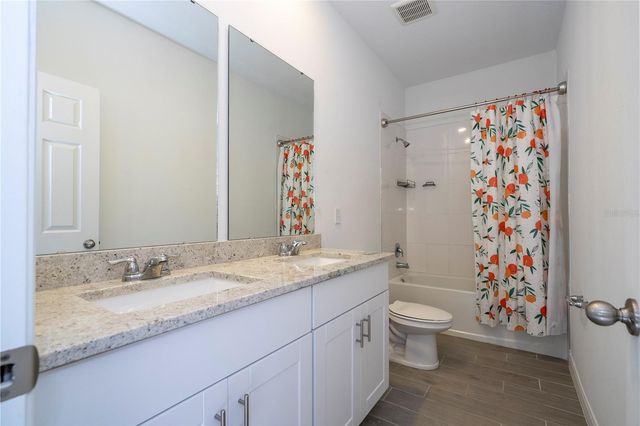 2337 TREASURE HILL STREET, Minneola, FL 34715