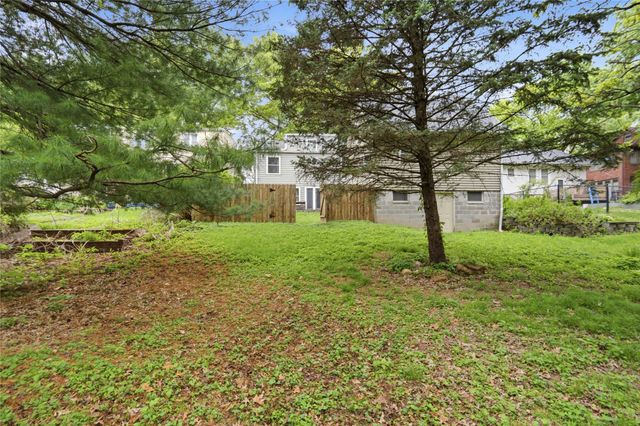 3015 40th Place, Des Moines, IA 50310