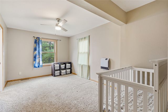 3015 40th Place, Des Moines, IA 50310