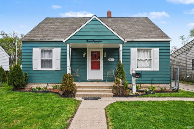 1624 College Street, South Bend, IN 46628