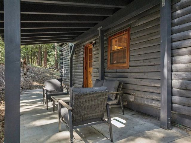 695 Buckingham, Lake Arrowhead, CA 92352