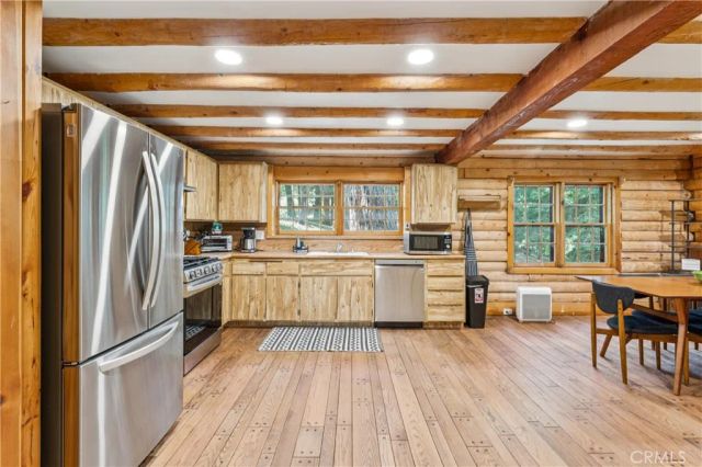 695 Buckingham, Lake Arrowhead, CA 92352