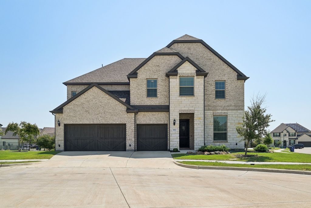 2912 Standing Tall Court, Heath, TX 75126
