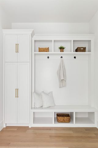 9826 Mixon Drive, Dallas, TX 75220