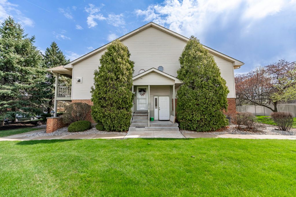 2104 Terrace Drive, Highland, IN 46322