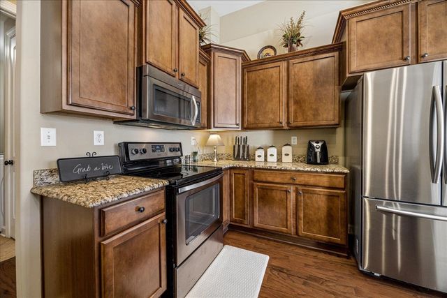 3230 BRUNSWICK VIEW CV, Bartlett, TN 38133