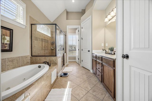 3230 BRUNSWICK VIEW CV, Bartlett, TN 38133