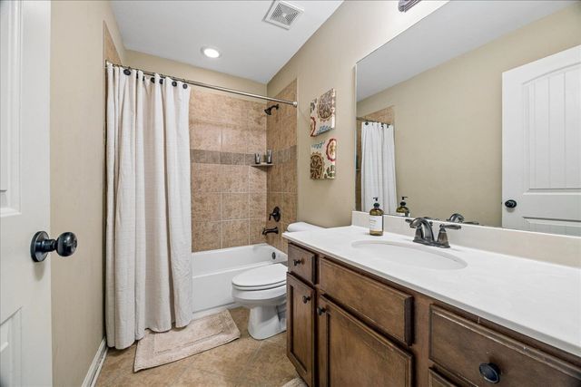 3230 BRUNSWICK VIEW CV, Bartlett, TN 38133