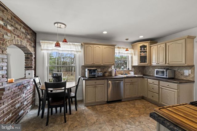 4 MARGY LN, Marlton, NJ 08053