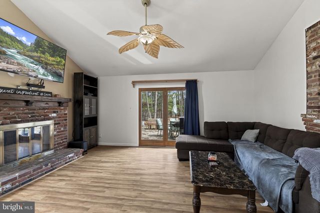 4 MARGY LN, Marlton, NJ 08053