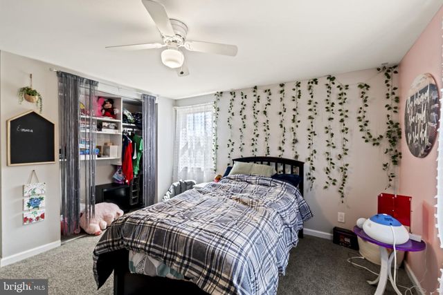 4 MARGY LN, Marlton, NJ 08053