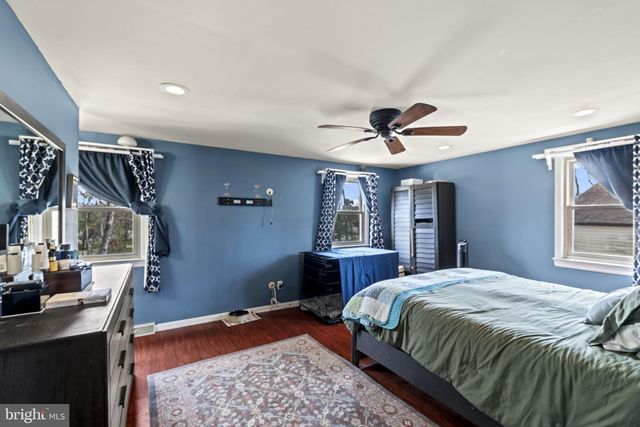 4 MARGY LN, Marlton, NJ 08053