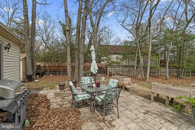 4 MARGY LN, Marlton, NJ 08053