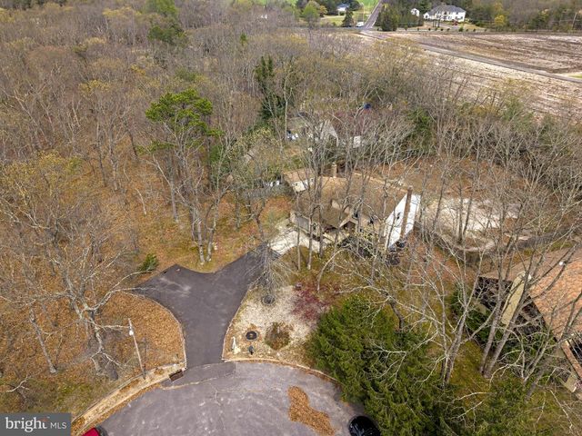 4 MARGY LN, Marlton, NJ 08053