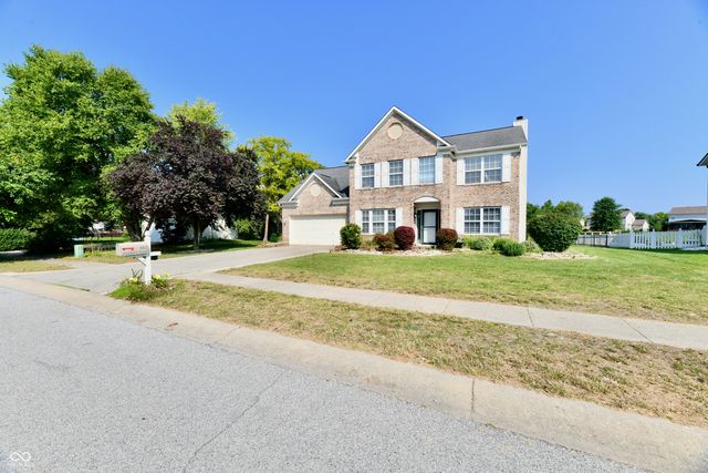 462 Paddock Road, Greenwood, IN 46142