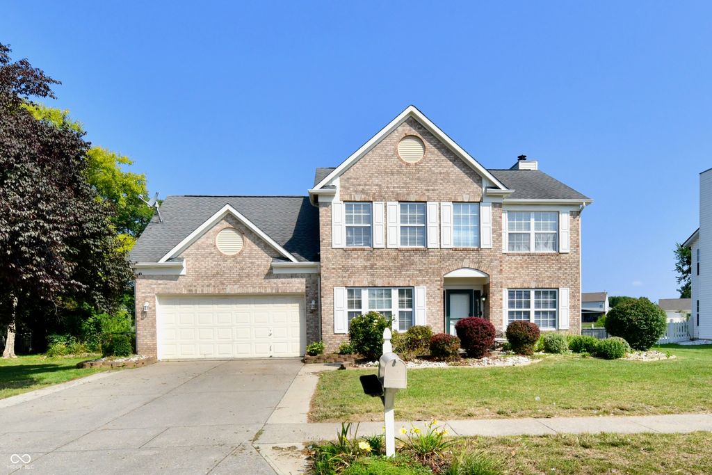 462 Paddock Road, Greenwood, IN 46142