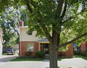 16844 Shaftsbury Avenue, Detroit, MI 48219