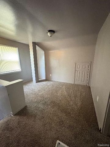 14249 Cloverlawn Street, Detroit, MI 48238