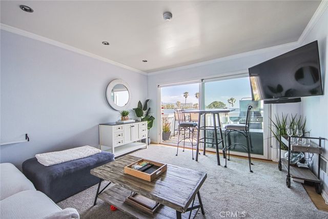 650 The Village 303, Redondo Beach, CA 90277